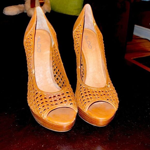 Brown Weaved Peep Toe Stilettos - Picture 1 of 9